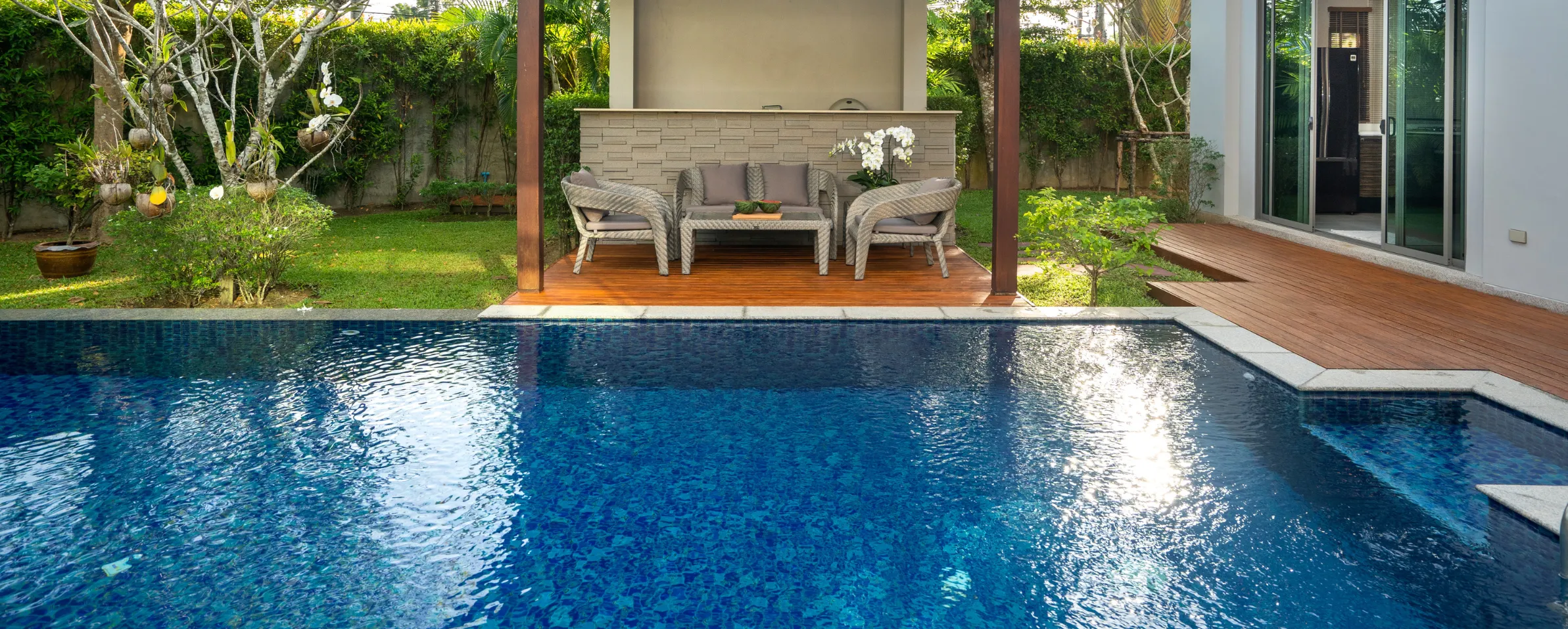 Custom Residential Pool by Dallas Pools Contractor